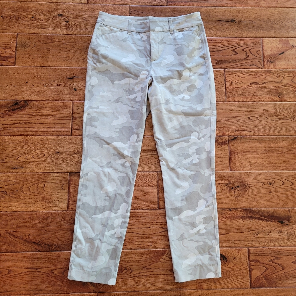 Old Navy Camo Pixie Pants